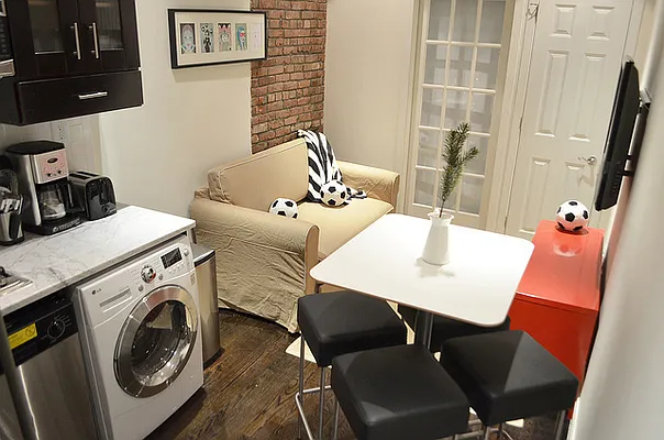 Rented by Voro New York | media 11