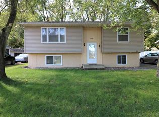 1408 Ingersoll Rd, Waterloo, IA 50701