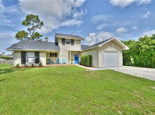 18512 Sebring Rd, Fort Myers, FL 33967