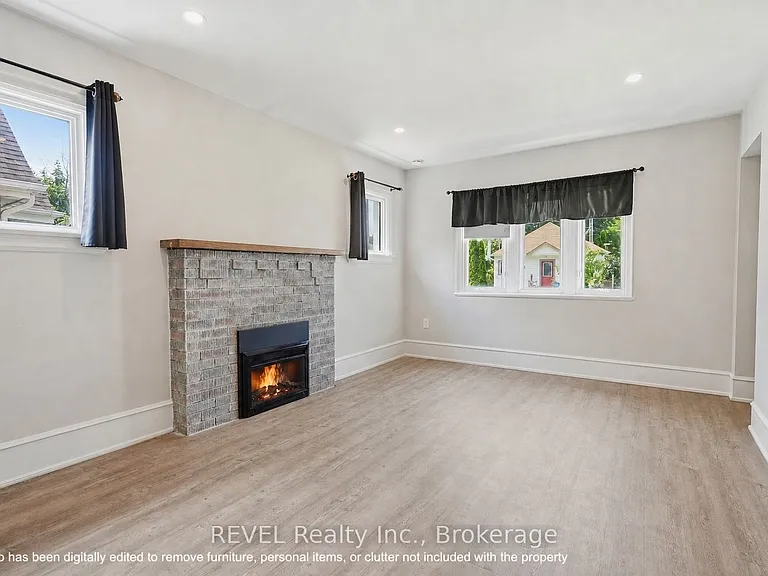 19 Leeper St — Photo 10
