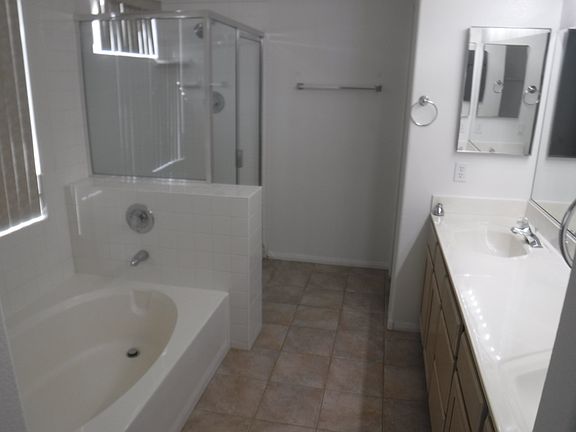 2nd image of 509 Melrose Heights St