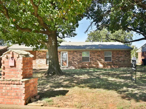 1115 N Aspen St, Marlow, OK 73055