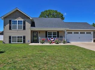 1533 Black Rock Ln, Farmington, MO 63640