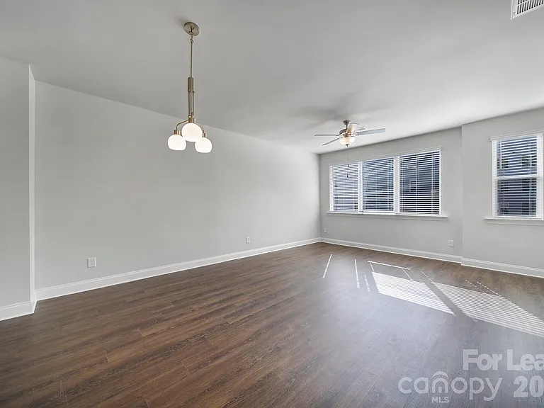 2432 Arty Ave — Photo 15
