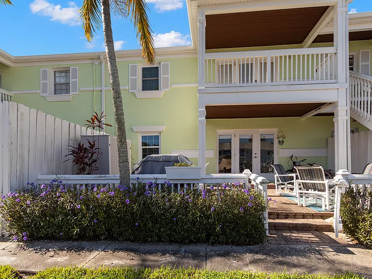 5243 Beach Dr SE #B — Photo 21