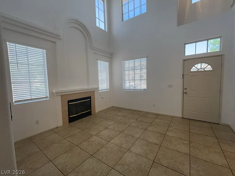 5438 Old Oak Ct #0 — Photo 2