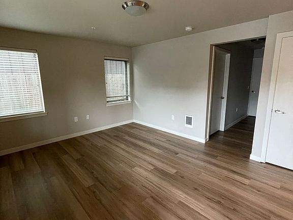 2nd image of 8315 SE Brooklyn St Unit 302