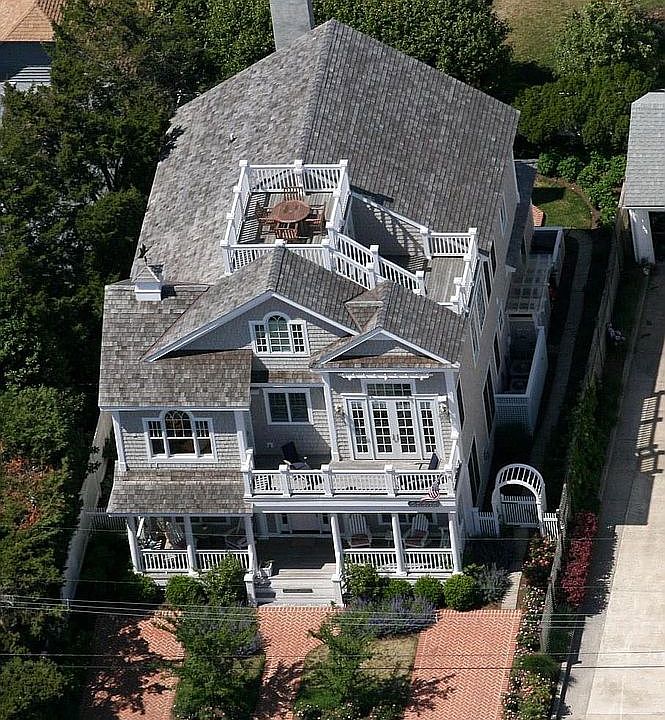 2nd image of 5 Queen St