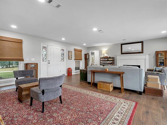 5th image of 3938 Bobbin Brook Cir
