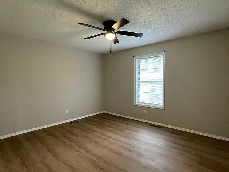 125 N Fairwood Ave — Photo 12
