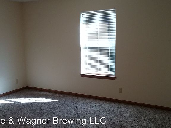 4th image of 2349 Hopkins Dr