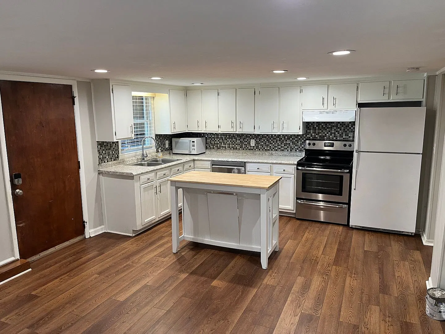 1714 Blair Blvd — Photo 3