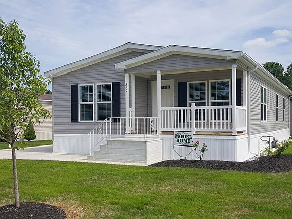 3rd image of 387 Pin Oak Cir