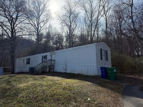 34 Hurst Dr, Candler, NC 28715