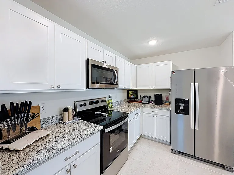339 Towns Cir — Photo 9