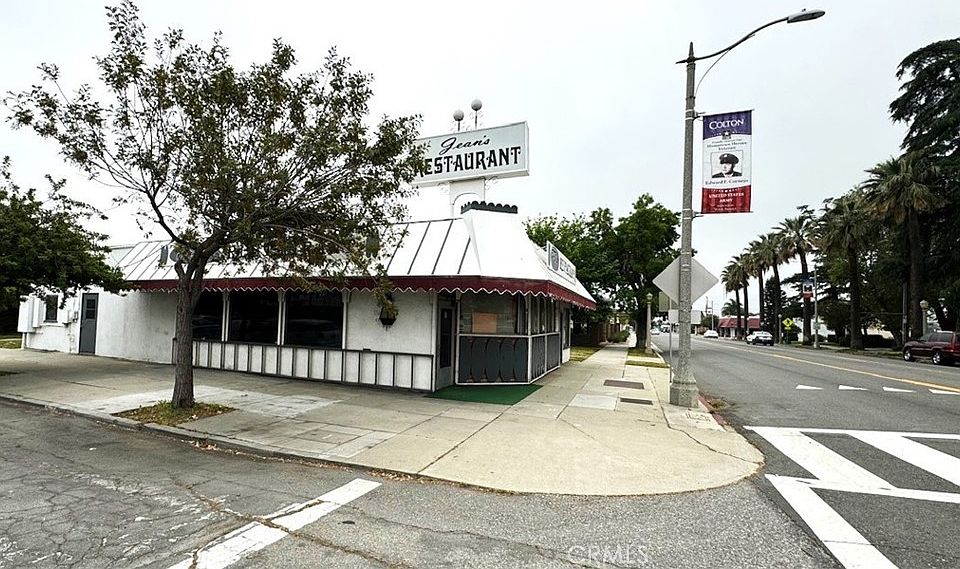 1st image of 592 N La Cadena Dr