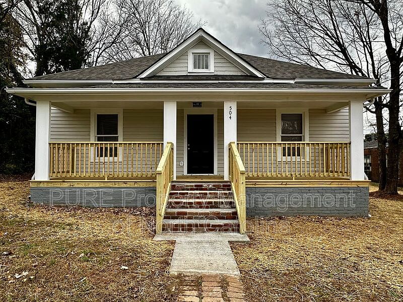 1st image of 504 Westside Dr
