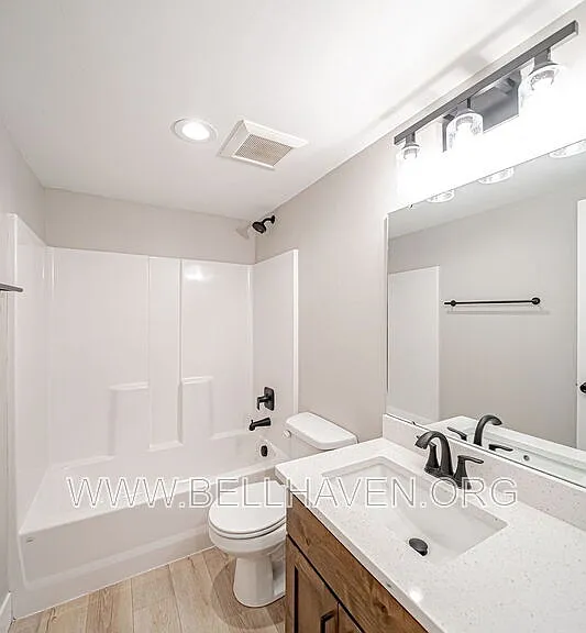 1483 Fremont Ave — Photo 12