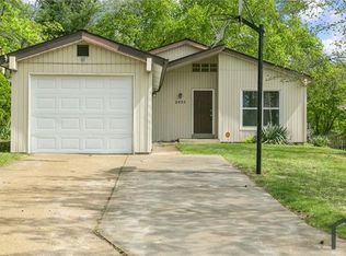 2455 Buttonwood Ct, Florissant, MO 63031