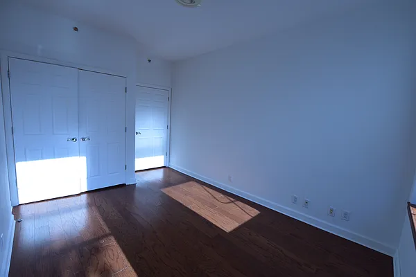 Rented by Clove Realty LLC | media 22