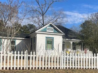 19018 Veterans Rd, Magnolia, TX 77355