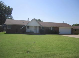 1011 34th St, Woodward, OK 73801