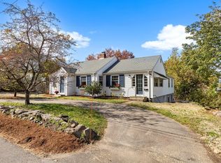9 Locust St, Woburn, MA 01801