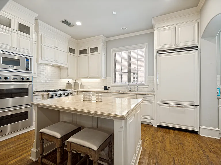 4608 Abbott Ave #112 — Photo 7