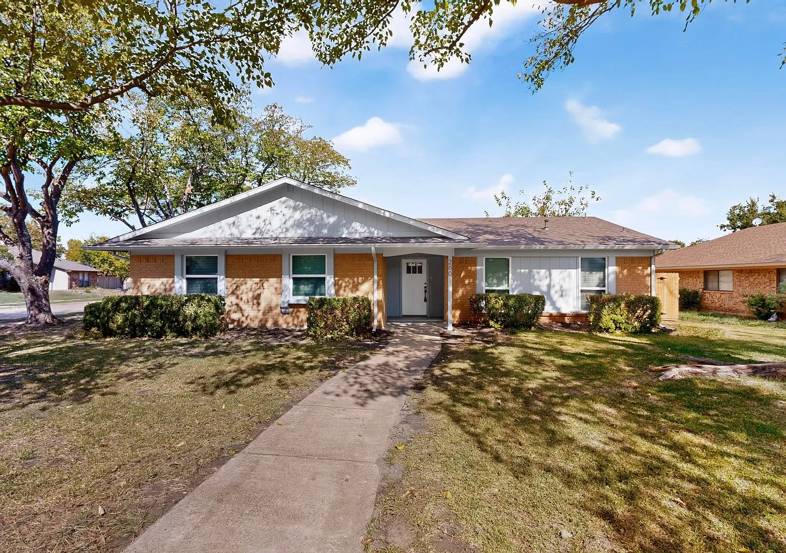 Plano Gem Ready To Be Your Home — Photo 1