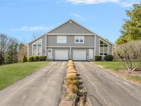 76 Quannacut Rd #B, Westerly, RI 02891