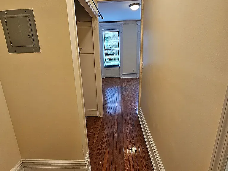 120 E 82nd St #12 — Photo 3