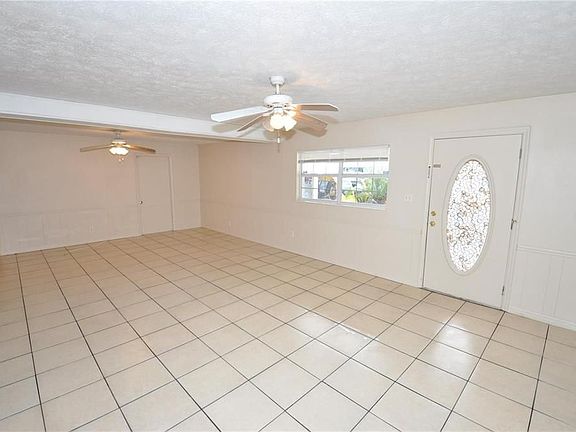 2nd image of 4811 Ron Cir