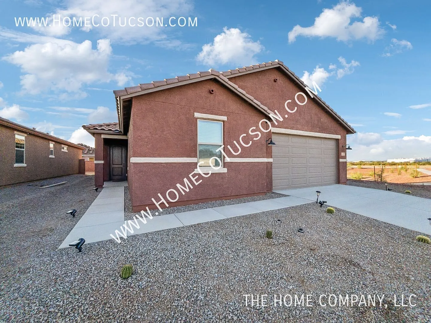 12580 N Cabin Way Beautiful Newly Built 3 Bedroom + Den Home in Mandarina — Photo 3