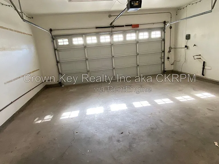 1844 Oswego Ct — Photo 25
