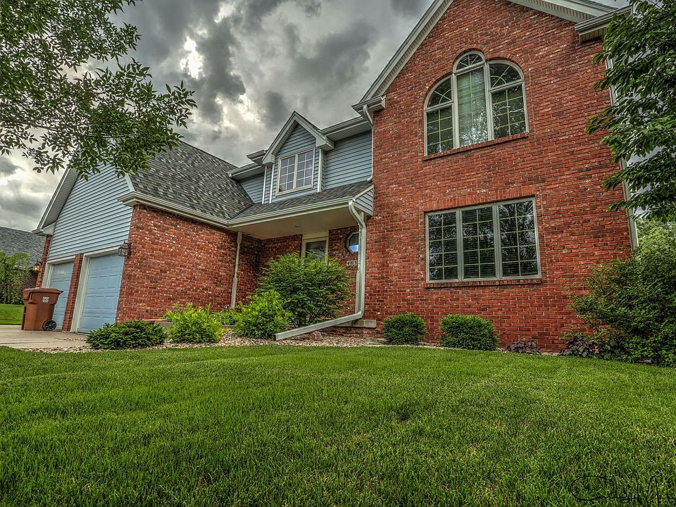 1st image of 4831 Deer Creek Dr