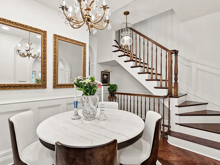 1063 Thomas Jefferson St NW — Photo 7