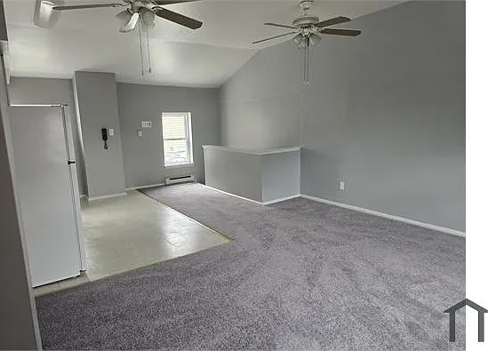 2 bed, 700 sqft, $2,400 — Photo 2
