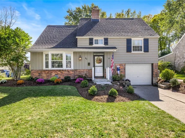 40 Morningside Ln, Williamsville, NY 14221