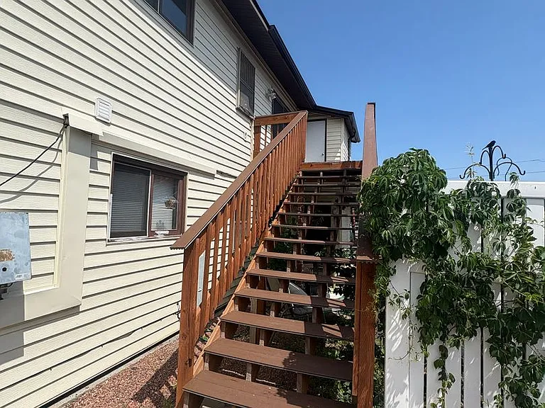 1200-1228 Yellowstone Ave — Photo 18