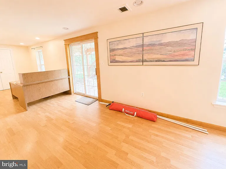 4037 Runnymead Dr — Photo 33