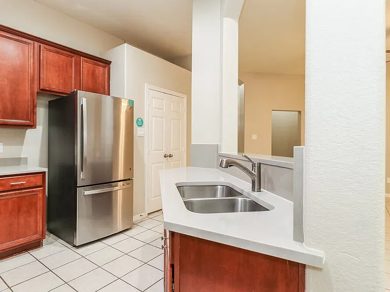 2307 Jefferson Crossing Dr — Photo 7