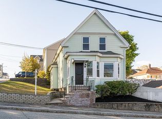 9 Meadow St, Methuen, MA 01844