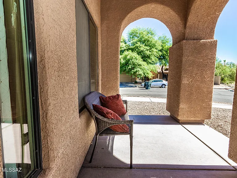 4830 S Vallecano Dr — Photo 2