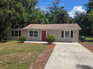 303 Josephine Ave, Fruitland Park, FL 34731