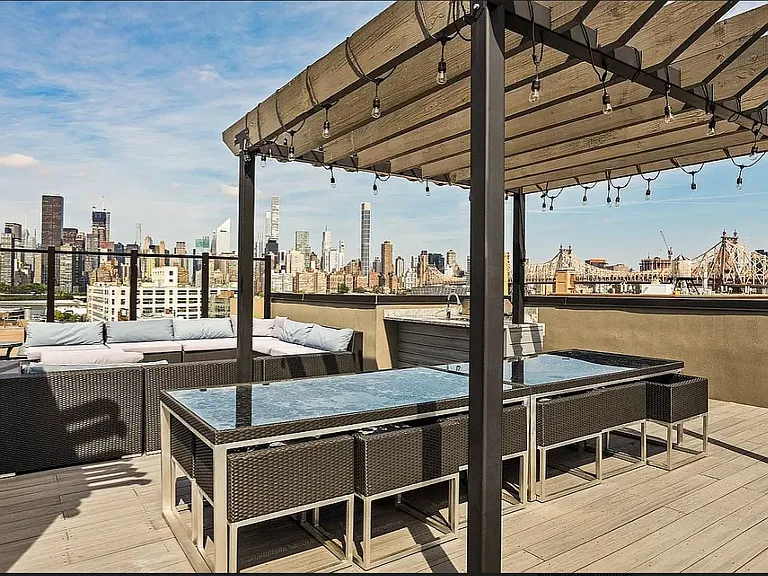 11-12 44th Dr #5B — Photo 12