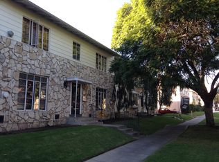1645 Rodney Dr #4, Los Angeles, CA 90027