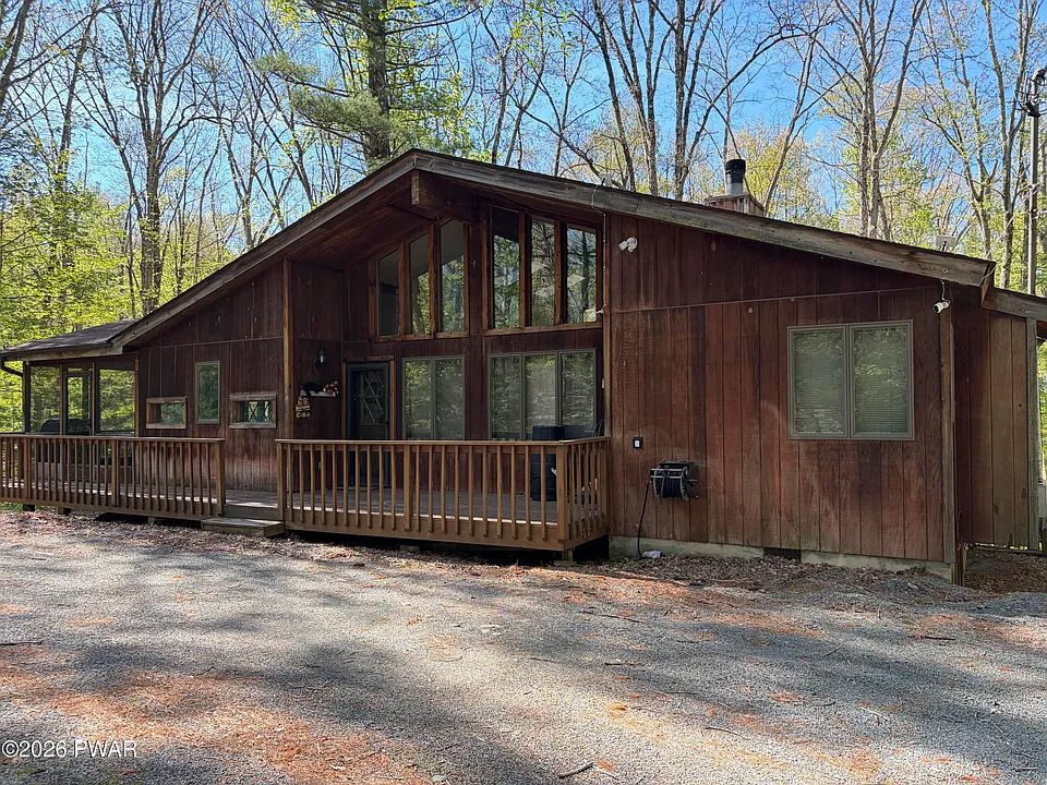 130 Lakeview Ter