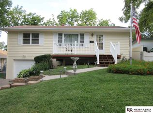 8311 Maywood St, Ralston, NE 68127