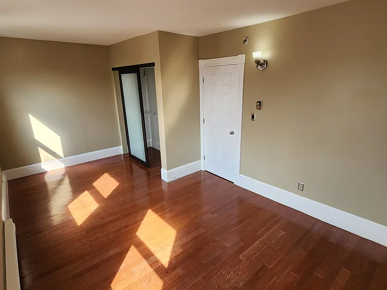 4 Wilbur Ct #3 — Photo 6