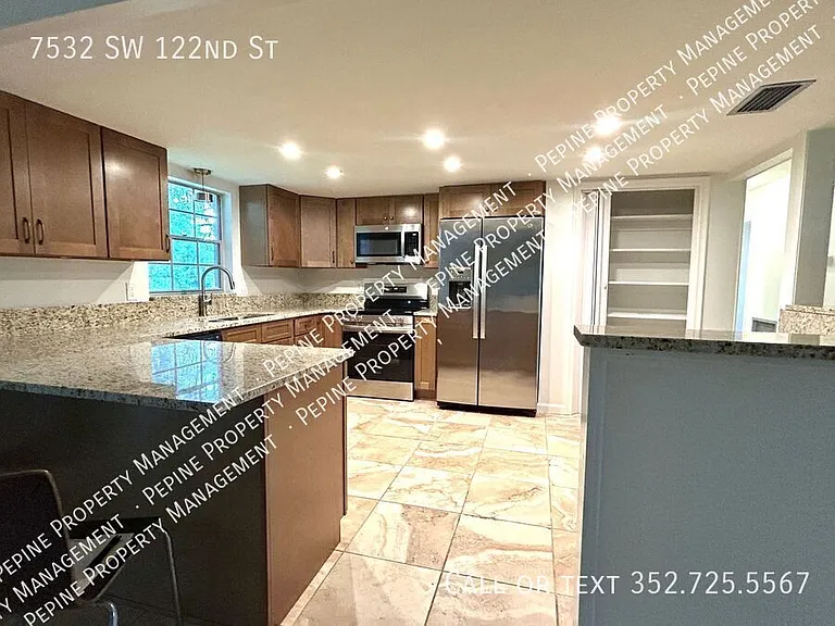 7532 SW 122nd St — Photo 3